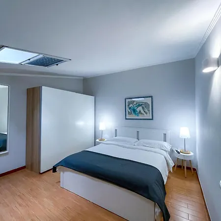 Viola Apartment